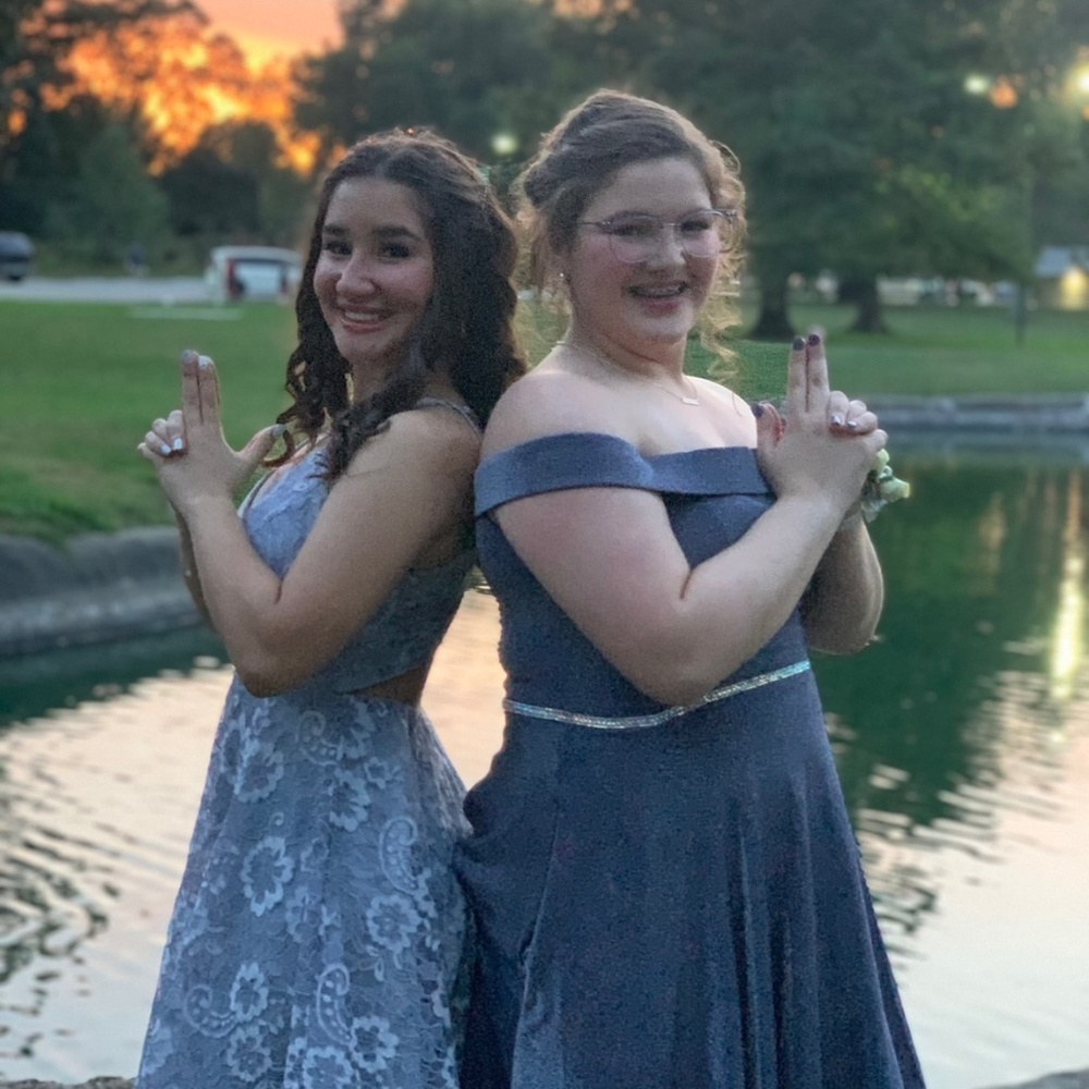 SPARKLY💜Homecoming/special occasion lavender/grey dress!!Small!!Worn once!!!!